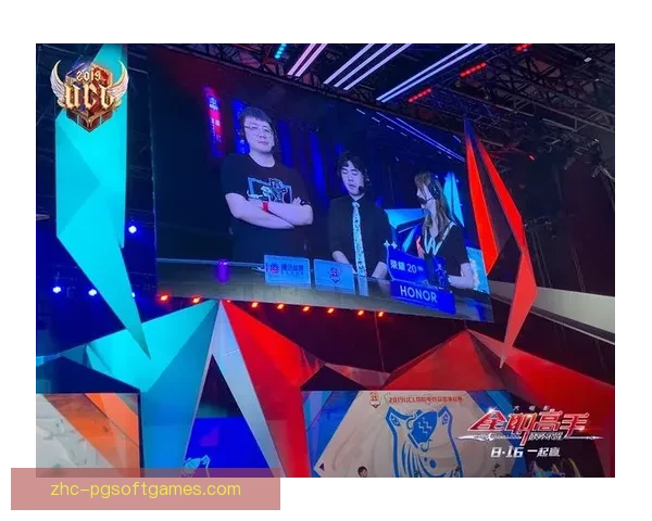 游泳比赛揭晓胜负，选手实力惊艳观众，谁将跻身巅峰荣耀殿堂？